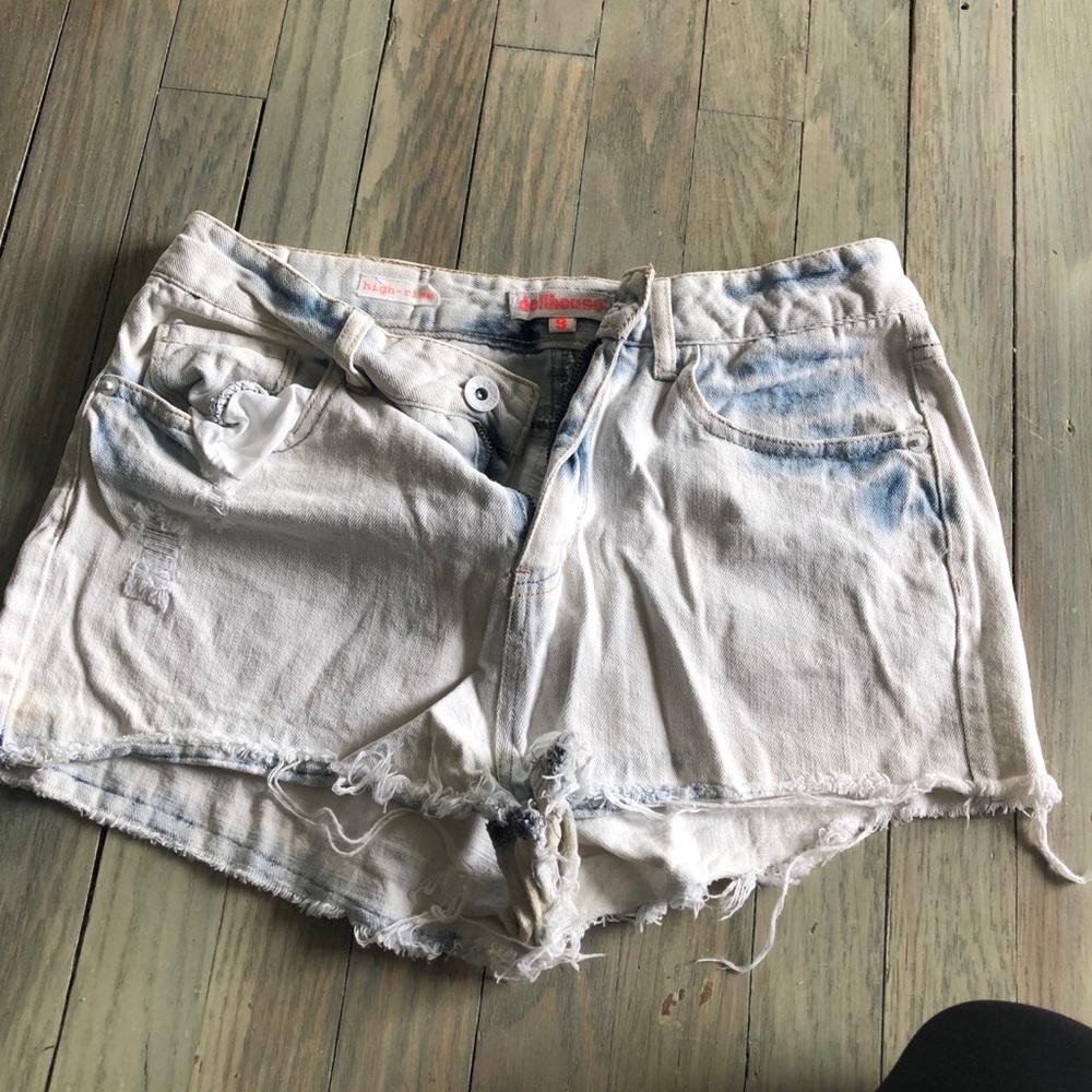 White wash jean shorts
